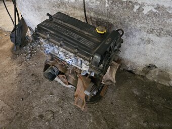 Díly Ford Sierra 2.0DOHC - 8
