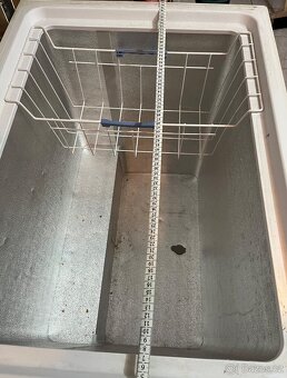 Pultový mrazák Whirpool - 8