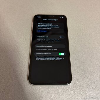 iPhone 11 256GB bílý, 100% baterie, rok záruka - 8