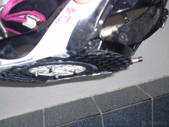 TOP DÁMSKÉ SNOWBOARDOVÉ RYCHLOVÁZÁNÍ ELFGEN  FLOW VEL.M - 8