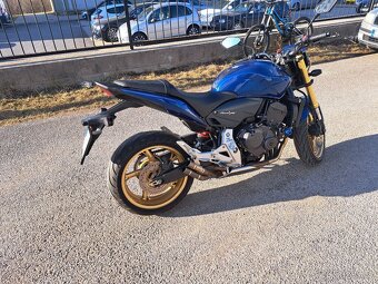 Honda hornet - 8
