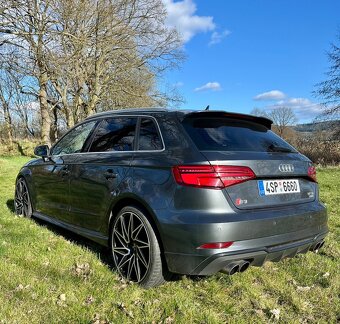 Audi A3 Sportback S-line Virtual - 8