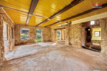 Prodej rodinného domu s pozemky ve Starých Křečanech, 728 m2 - 8