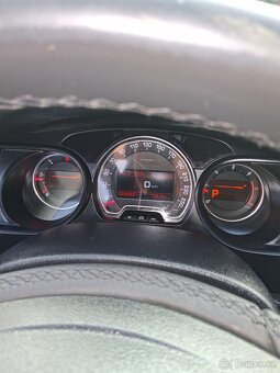 Citroen C5 3 3.0 hdi 177kw - 8