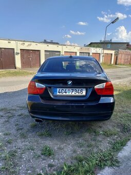 BMW 320i (E90) - 8