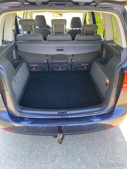 VW Touran 1.6 TDI DSG, 2011 - 8