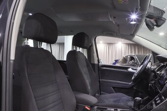 VW Touran Highline 2.0TDI 110kW DSG - záruka Autodraft - 8