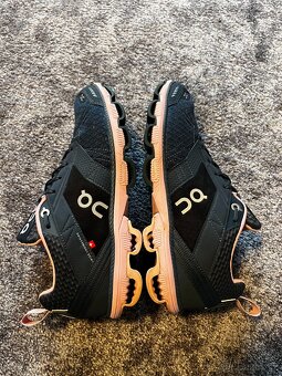 On Running, model Cloudsurfer, velikost 39 - 8