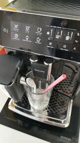 Philips EP3241/40 LatteGo plně automatický kávovar - 8