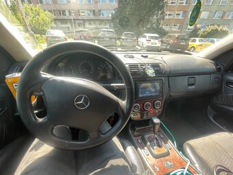 Mercedes ML270cdi AT - 8