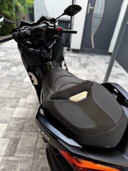 YAMAHA X-MAX IRON MAX 400 2019 - 8