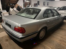Bmw e38 740i - 8