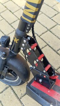 Kugoo kirin M4 + 800W motor + sedátko - 8