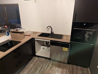 Kuchyňská linka včetně spotřebičů - 8