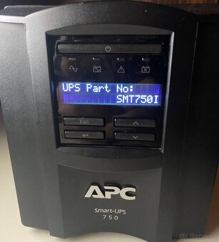 APC Smart-UPS SMT750I – nová baterie 2024, plně funkční - 8