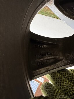 Zimní sada pneu 205/60/16 + disky Octavia - 8