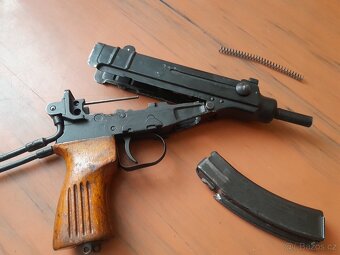 Znehodnocený Samopal vz 61 - 8