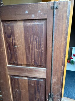 Archivní stará skříň - 8