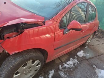 Peugeot 207 1.4 benzin 2009 - 8