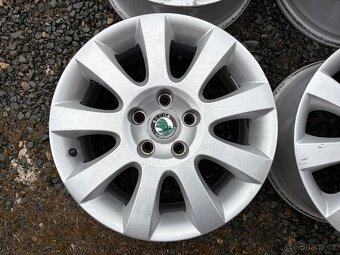Alu original sada disku Škoda 5x112 7J ET37 R16 - 8