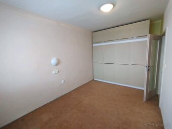 Prodej bytu 3+1 92 m² Dašická, Pardubice - 8