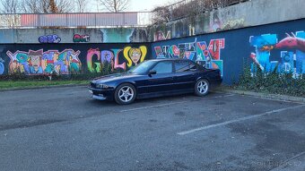 BMW e38 - 8
