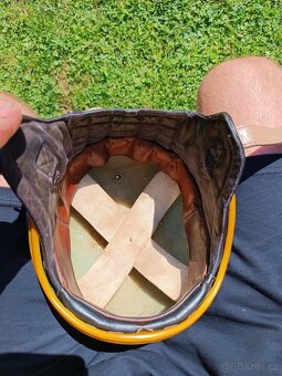 Stará přilba, helma, kakáč - 8