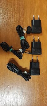 NOKIA AC-3E, 4E, 5E, 8E a 11E - nabíječky s konektorem 2,0mm - 8