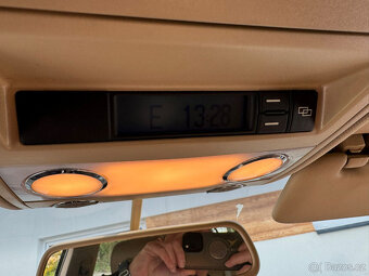 Volkswagen Touareg 2.5 TDI – 1. majitel, perfektní stav - 8