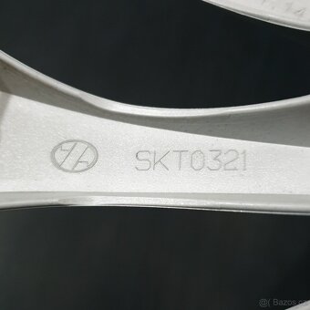 Poklice Škoda 15" ORIGINÁLNÍ č. C11 - 8