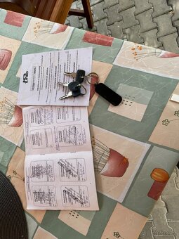 Prodám Triumph Speed triple 955i - 8