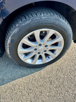 Volkswagen Sharan 2.0TDi highline - 7 míst - 8
