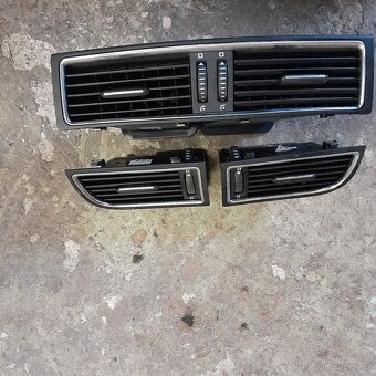 Škoda Superb II, Výdechy ventilace 3T0 820 951 A - 8