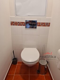 Pronájem hezkého bytu 3+1, 67m2 s lodžií, Opava, ul. Bílovec - 8