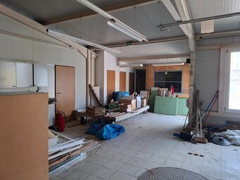 Pronájem skladových prostor 180 m² Znojmo - 8