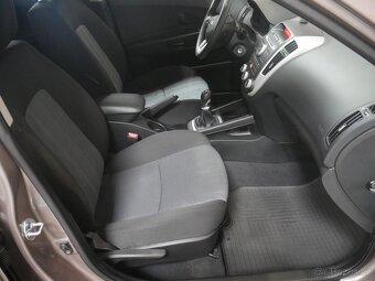 Kia Ceed 1.6i , 91 kW benzín, 2010 - 8
