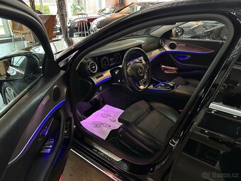 Mercedes-Benz Třídy E 220 D - 8