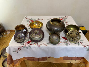 NA PRODEJ MOSAZNÝ DEKORATIVNÍ LAMPA, VÁZY, MISKY, TALÍŘI, - 8