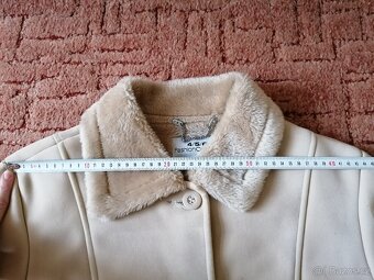 Dámský krémový kabát - 8