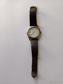 Retro náramkové hodinky - 3 kusy - 8