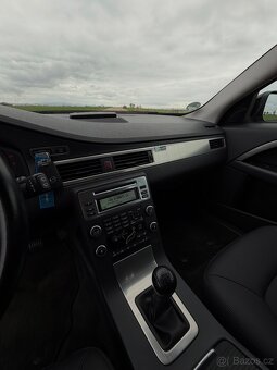 Volvo V70 2.0i - 8