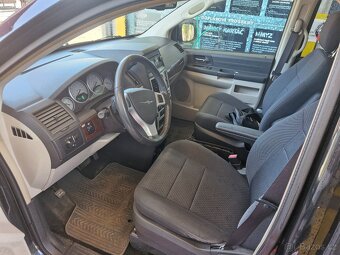 Chrysler grand Voyager 2.8crdi 2011 - 8