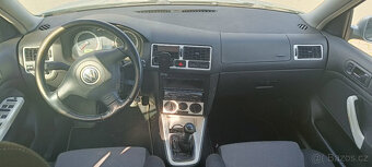 VW Golf IV 1.6 16V - 8