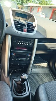 Peugeot 207SW - 8