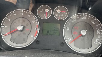 Ford Fiesta ST150 – Motor OK, převodovka KO – ideální projek - 8