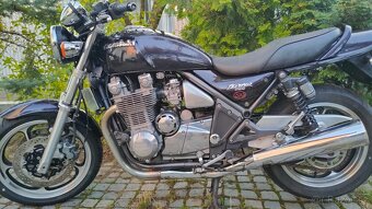 Kawasaki ZR 1100 Zephyr - 8
