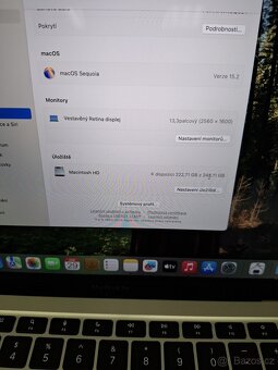 Macbook Air 13 palců M1 chip 8 GB RAM 256 SSD - 8