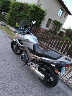 YAMAHA TDM 900 - 8