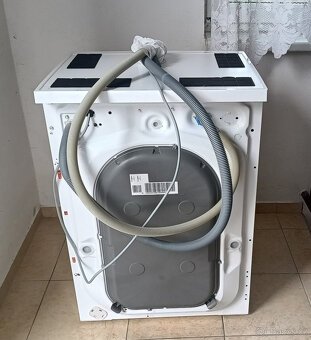 AUTOMATICKÁ PRAČKA AEG - 7kg -1200ot. - A+++ MEZIKUS - 8