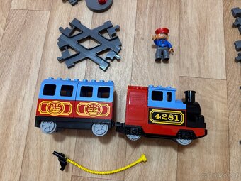 Lego Duplo kompletní železnice, koleje, vagón, lokomotiva,.. - 8